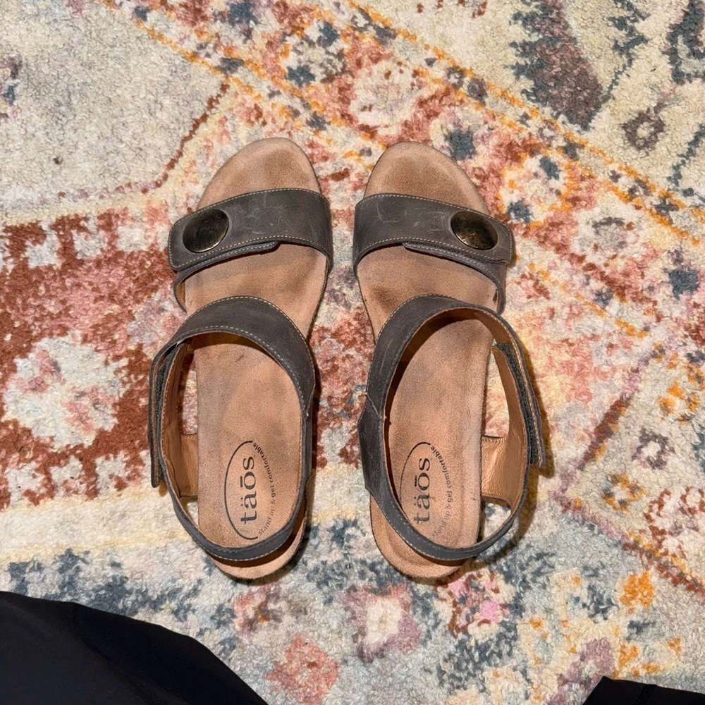 Taos Orthopedic Gray Leather Double Strap Cork Wedge Comfort Sandals Size 11 - Picture 6 of 9